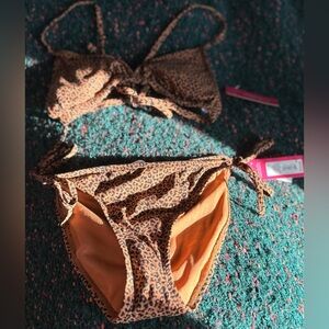‼️RARE‼️🎸XHILERATION🎸🔥NWT🔥Leopard Print Bikini— S Bottom/M Top